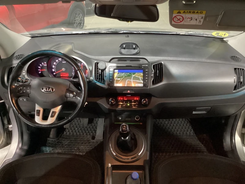 Kia Sportage 1.7 CRDi , снимка 8 - Автомобили и джипове - 48413723