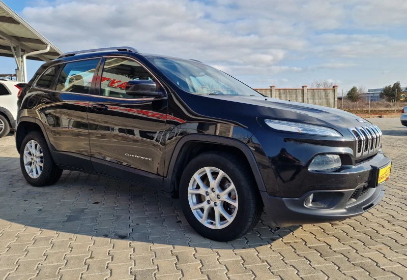 Jeep Cherokee 2.0D 170kc, снимка 3 - Автомобили и джипове - 48757752