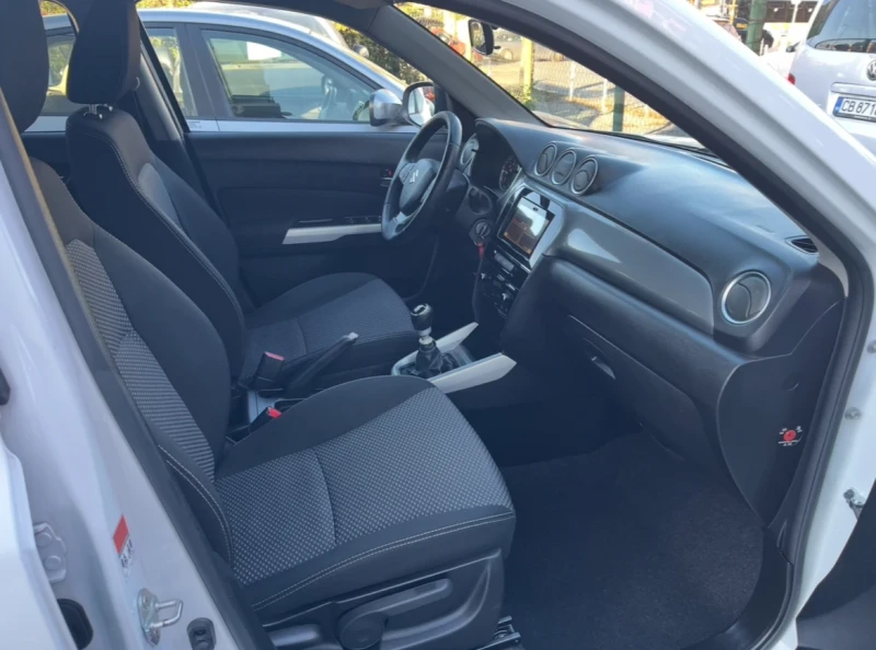 Suzuki Vitara 1.6D, снимка 10 - Автомобили и джипове - 51318995