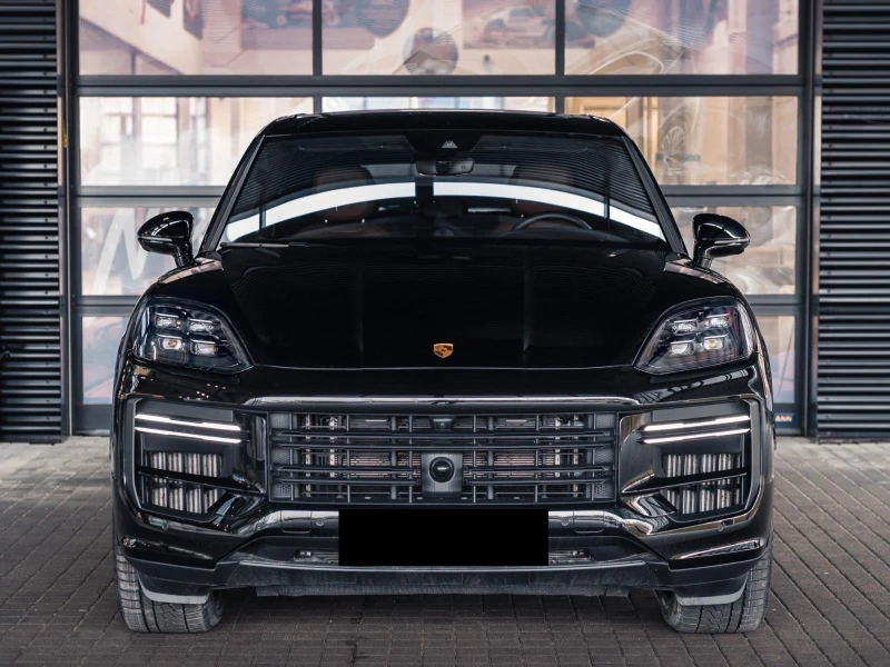 Porsche Cayenne TURBO E-HYBRID/FACELIFT/SPORT CHRONO/BURM/PANO/360, снимка 2 - Автомобили и джипове - 51595685