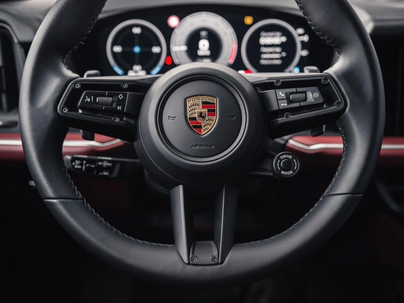 Porsche Cayenne TURBO E-HYBRID/FACELIFT/SPORT CHRONO/BURM/PANO/360, снимка 11 - Автомобили и джипове - 51595685