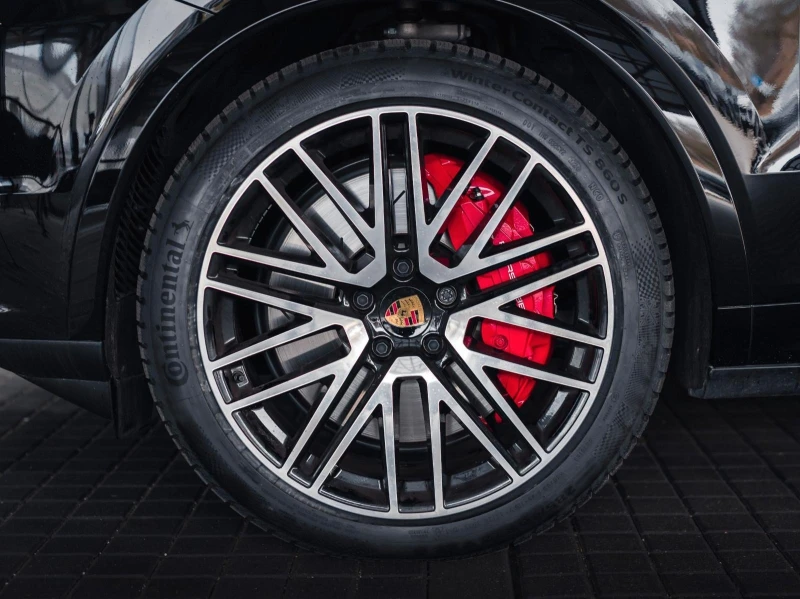 Porsche Cayenne TURBO E-HYBRID/FACELIFT/SPORT CHRONO/BURM/PANO/360, снимка 7 - Автомобили и джипове - 51595685