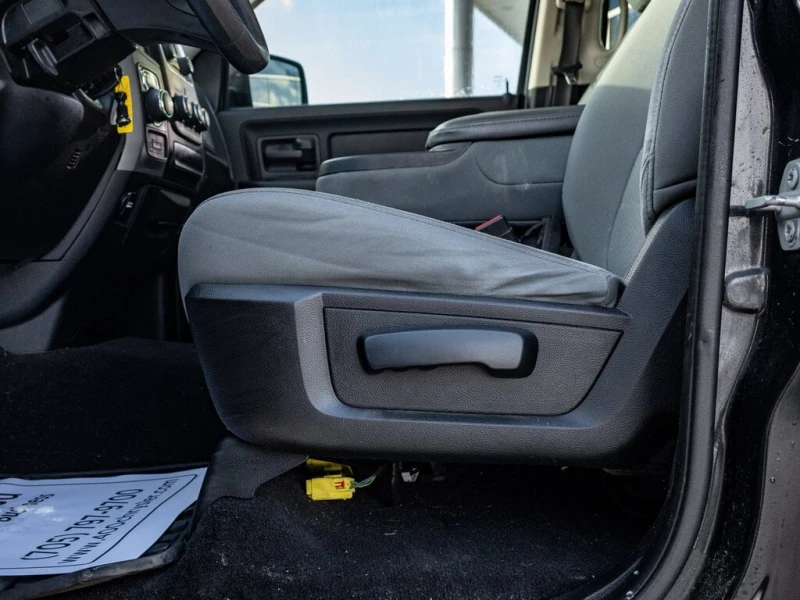 Dodge RAM 1500 * Express | SOLD AS TRADED | * CARFAX * ЦЕНА ДО БГ, снимка 13 - Автомобили и джипове - 52976785