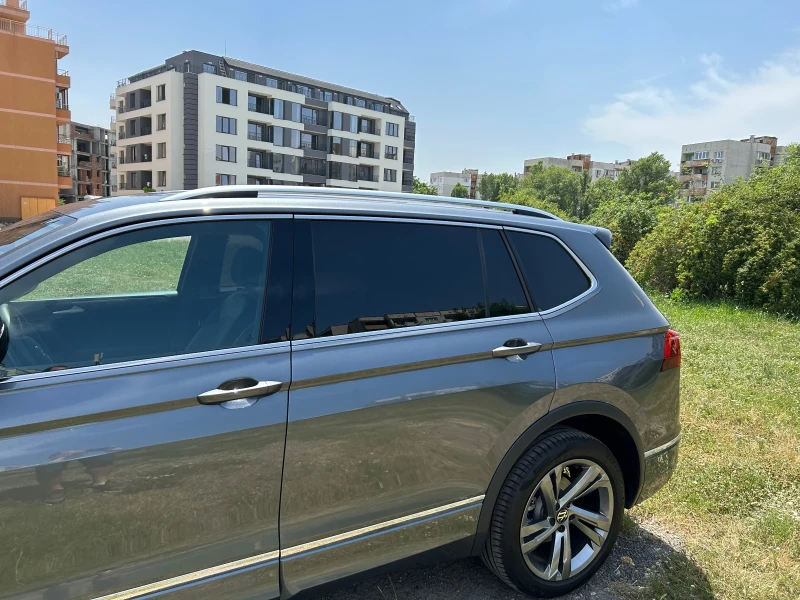 VW Tiguan Allspace R-line 4 motion , снимка 15 - Автомобили и джипове - 53305017