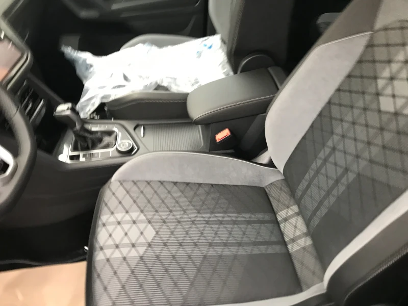 VW Tiguan Allspace R-line 4 motion , снимка 6 - Автомобили и джипове - 53305017