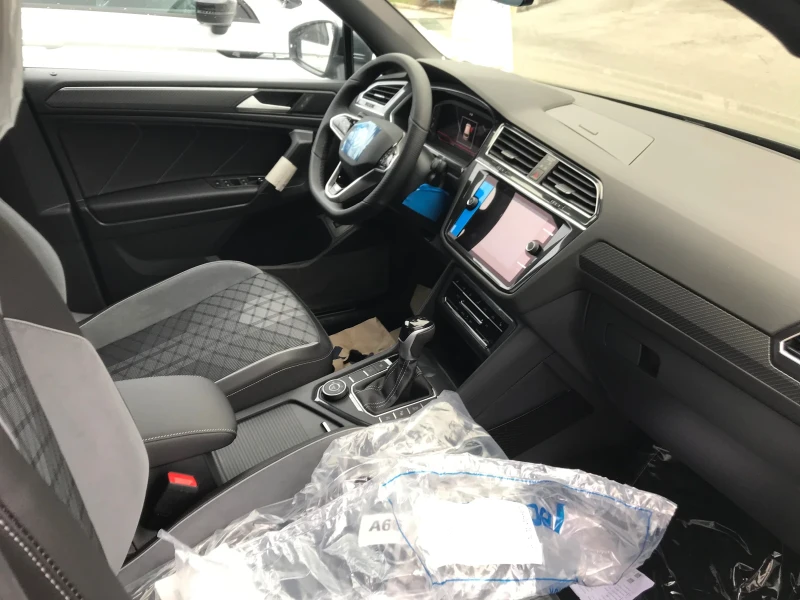 VW Tiguan Allspace R-line 4 motion , снимка 11 - Автомобили и джипове - 53305017