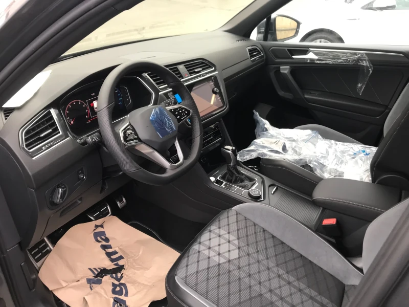 VW Tiguan Allspace R-line 4 motion , снимка 5 - Автомобили и джипове - 53305017