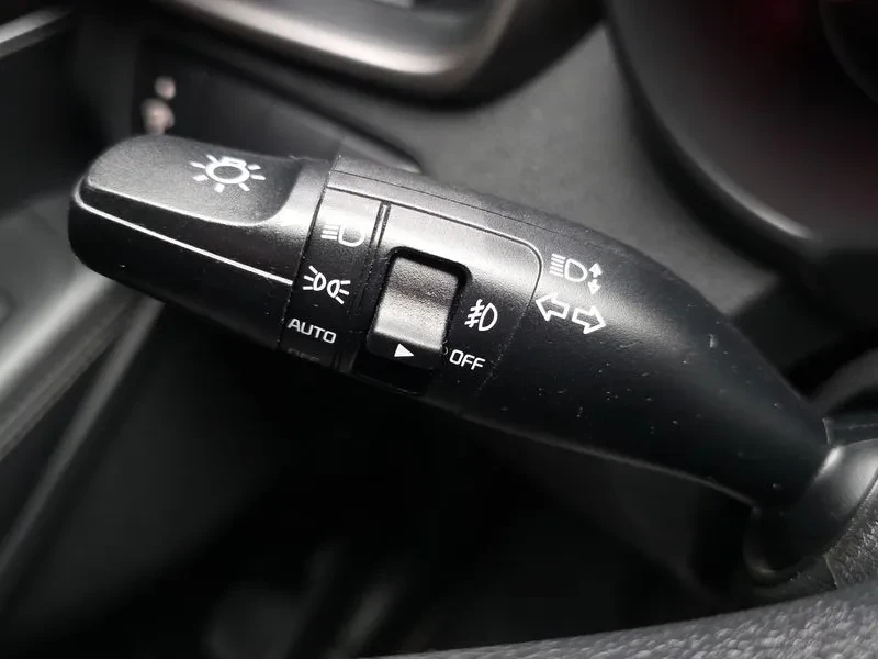 Kia Sorento 2.2 CRDI 4WD, снимка 16 - Автомобили и джипове - 54265435