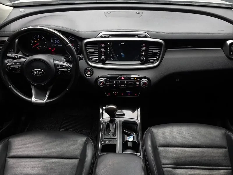 Kia Sorento 2.2 CRDI 4WD, снимка 7 - Автомобили и джипове - 54265435