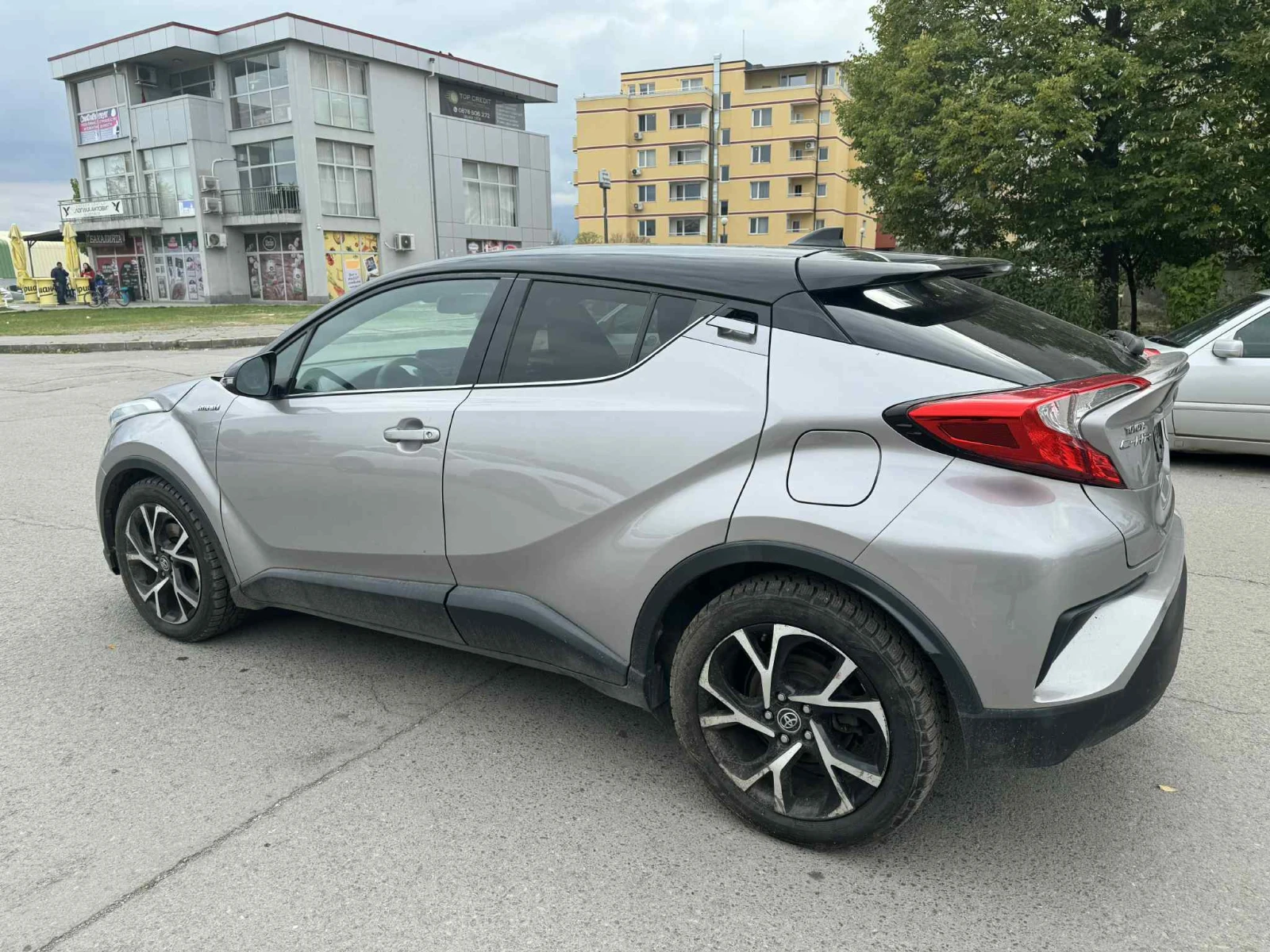 Toyota C-HR Ли, снимка 1