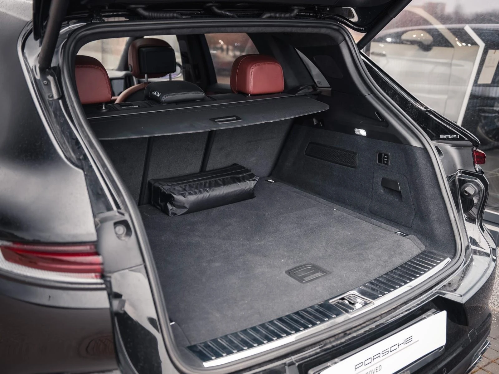 Porsche Cayenne TURBO E-HYBRID/FACELIFT/SPORT CHRONO/BURM/PANO/360 | Mobile.bg   15