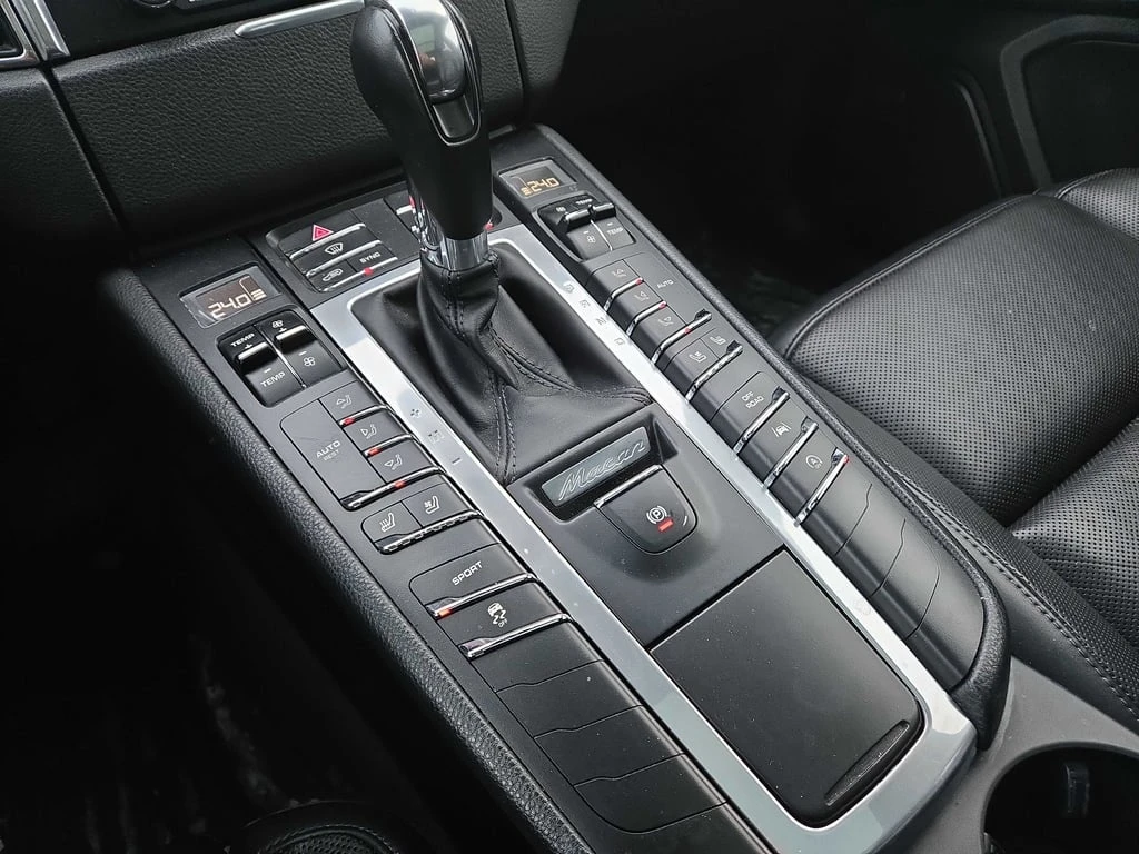 Porsche Macan * S * CARFAX * БЕЗ ПЪРВОНАЧАЛНА ВНОСКА - изображение 10