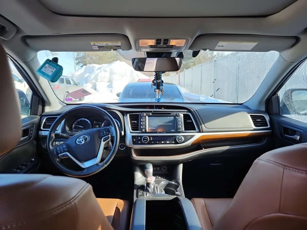 Toyota Highlander LIMITED /CARFAX/Пано/Подгрев/Обдух/7 места/, снимка 5 - Автомобили и джипове - 54038830