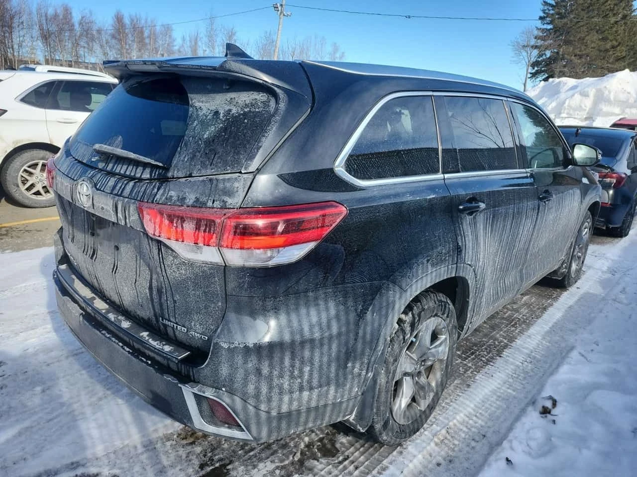 Toyota Highlander LIMITED /CARFAX/Пано/Подгрев/Обдух/7 места/, снимка 3 - Автомобили и джипове - 54038830