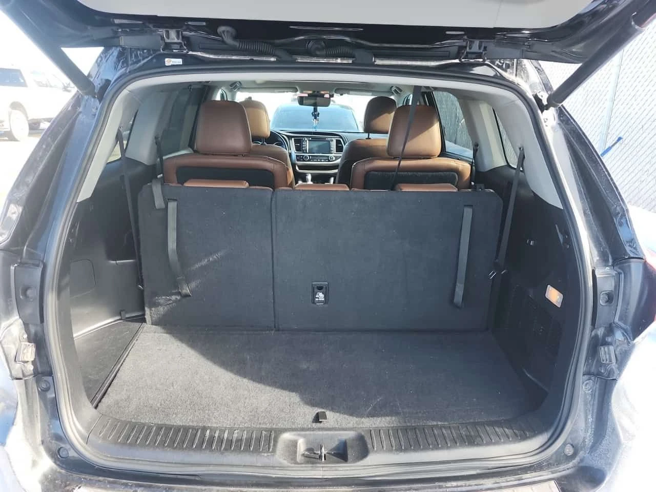 Toyota Highlander LIMITED /CARFAX/Пано/Подгрев/Обдух/7 места/, снимка 13 - Автомобили и джипове - 54038830