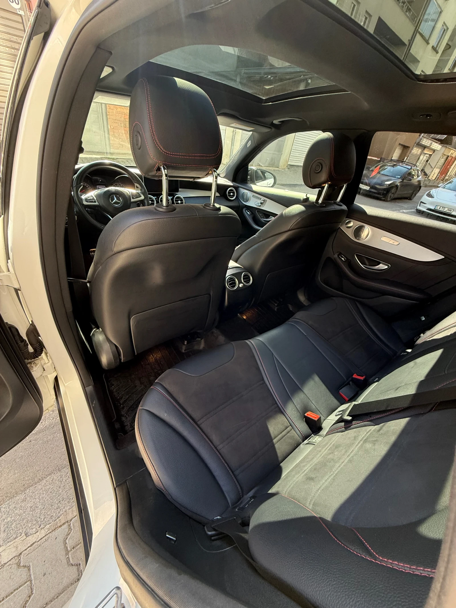 Mercedes-Benz GLC 43 AMG Burmester / Въздушно / 2 ключа, снимка 9 - Автомобили и джипове - 54155334