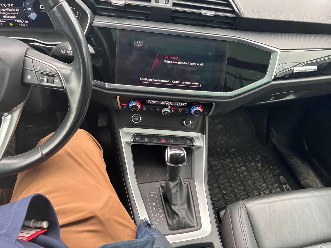 Audi Q3 * 45 TFSI quattro * CARFAX * ЦЕНА ДО БГ, снимка 8 - Автомобили и джипове - 54228258