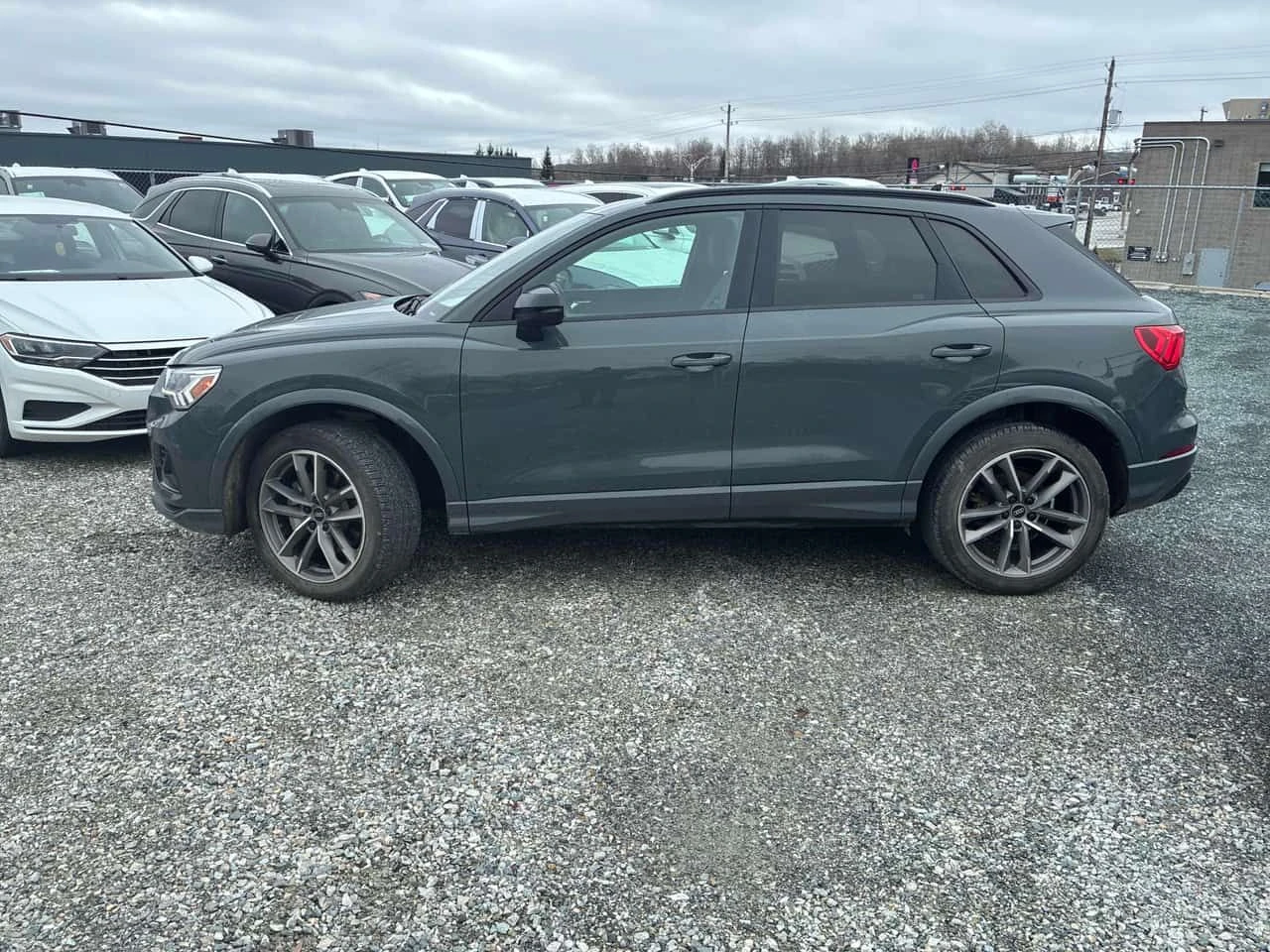 Audi Q3 * 45 TFSI quattro * CARFAX * ЦЕНА ДО БГ, снимка 4 - Автомобили и джипове - 54228258
