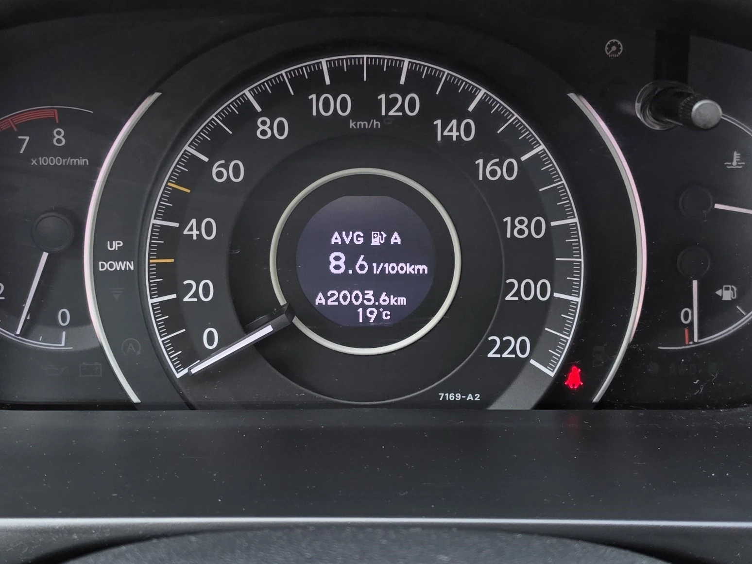 Honda Cr-v 2.0i-VTEC 4x4 Пълна сервизна история, снимка 11 - Автомобили и джипове - 54706163