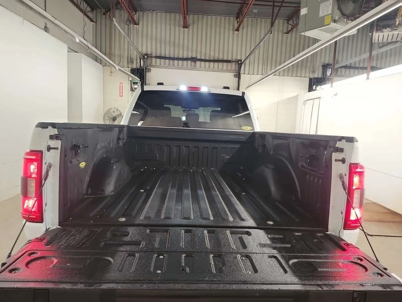 Ford F150 XLT| МЪРТВА ТОЧКА| 2 КЛЮЧА| CARFAX| , снимка 6 - Автомобили и джипове - 54854007