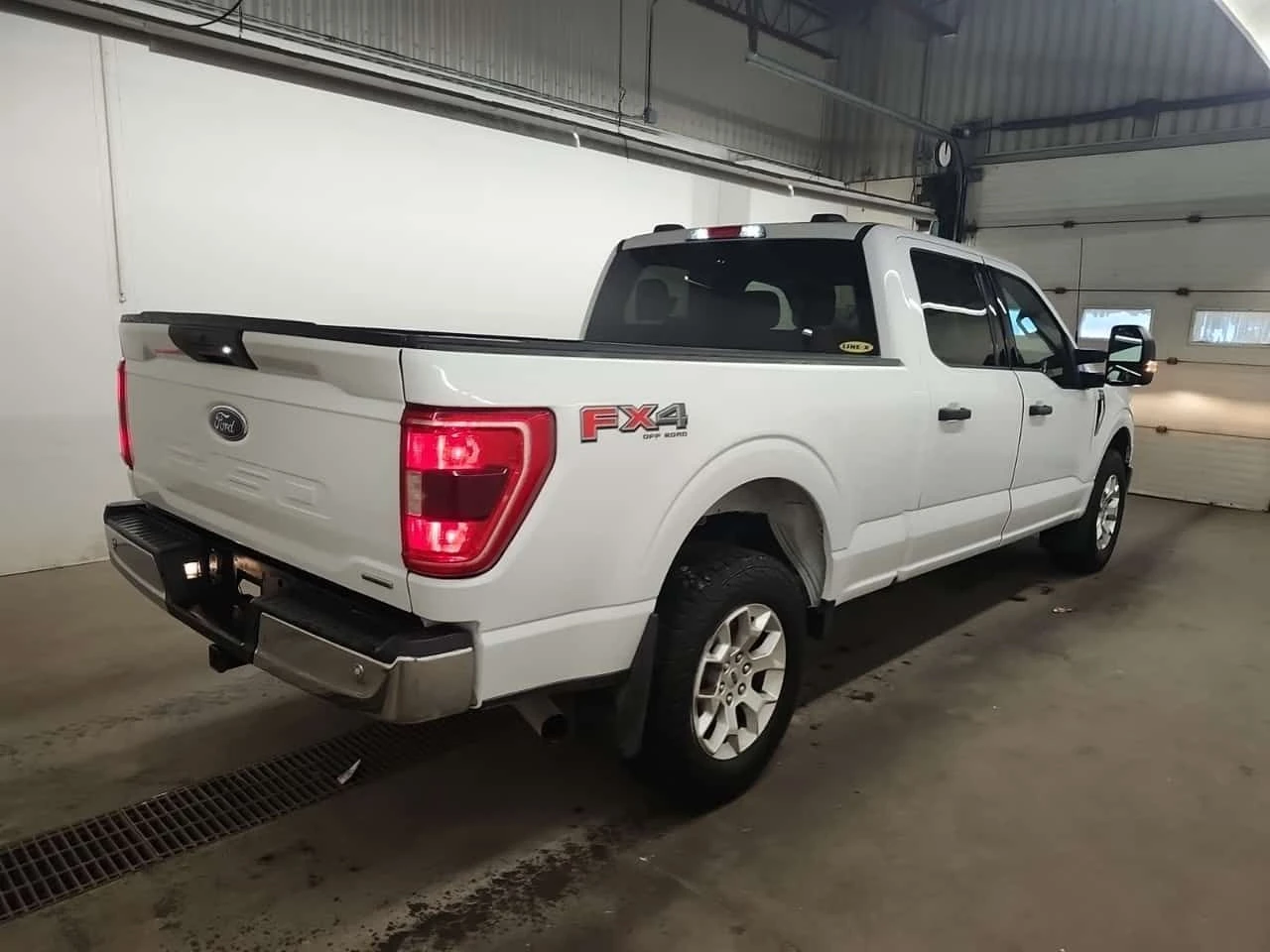 Ford F150 XLT| МЪРТВА ТОЧКА| 2 КЛЮЧА| CARFAX| , снимка 3 - Автомобили и джипове - 54854007