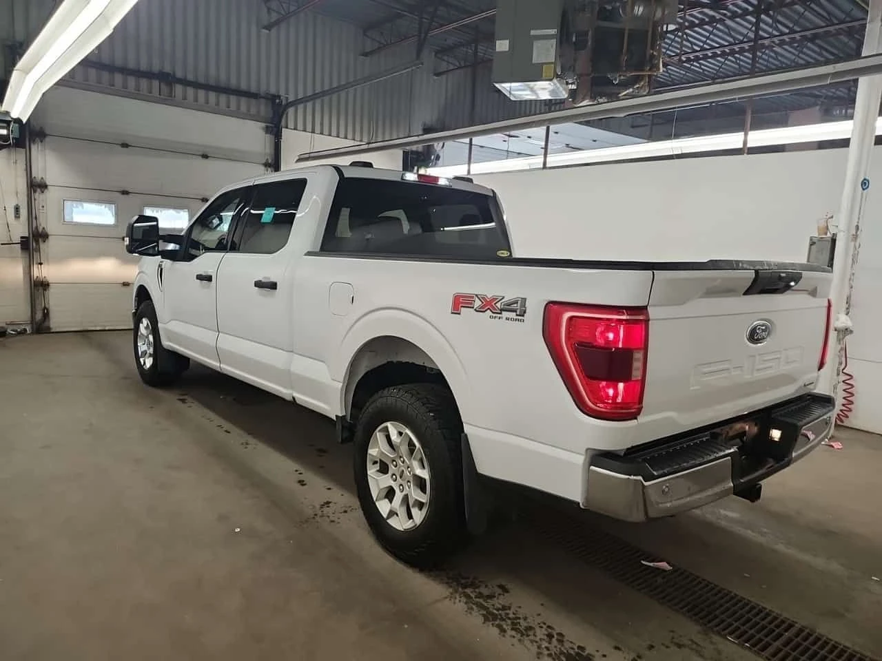 Ford F150 XLT| МЪРТВА ТОЧКА| 2 КЛЮЧА| CARFAX| , снимка 4 - Автомобили и джипове - 54854007