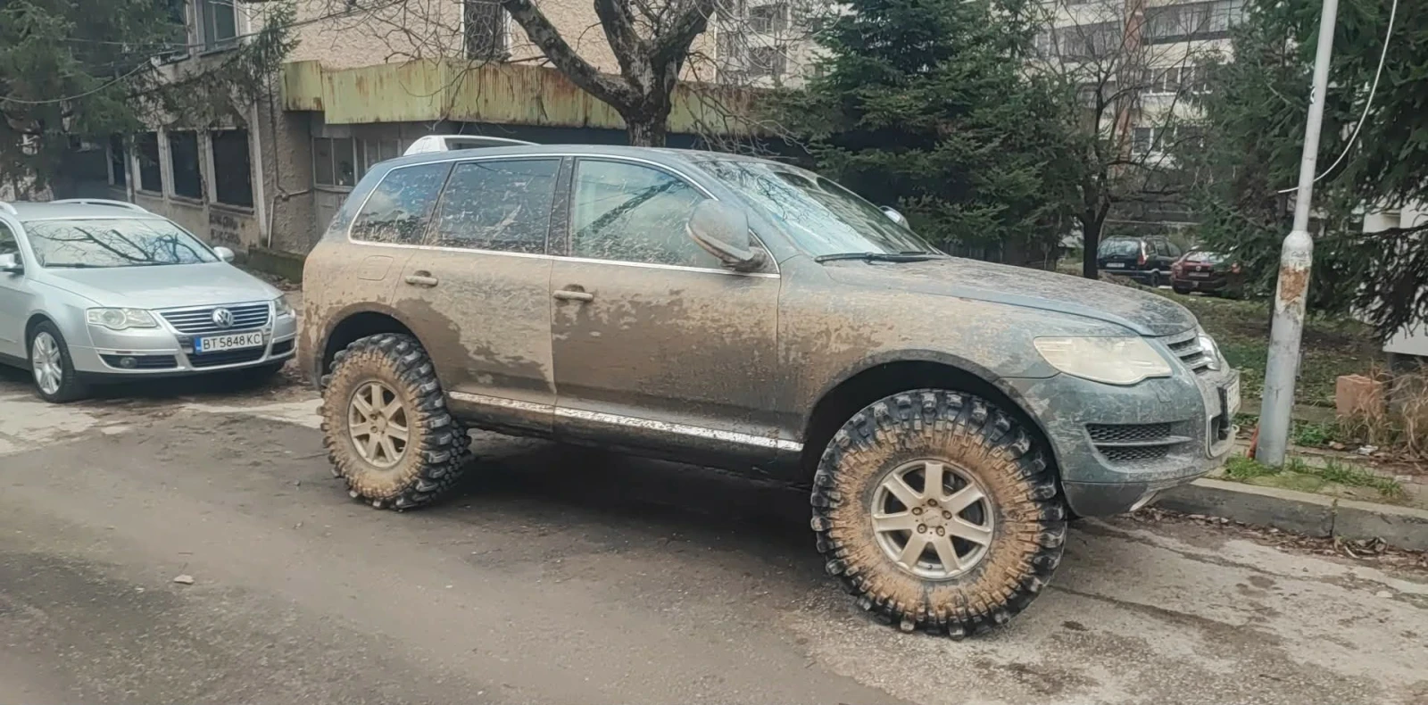 VW Touareg, снимка 5 - Автомобили и джипове - 54857415