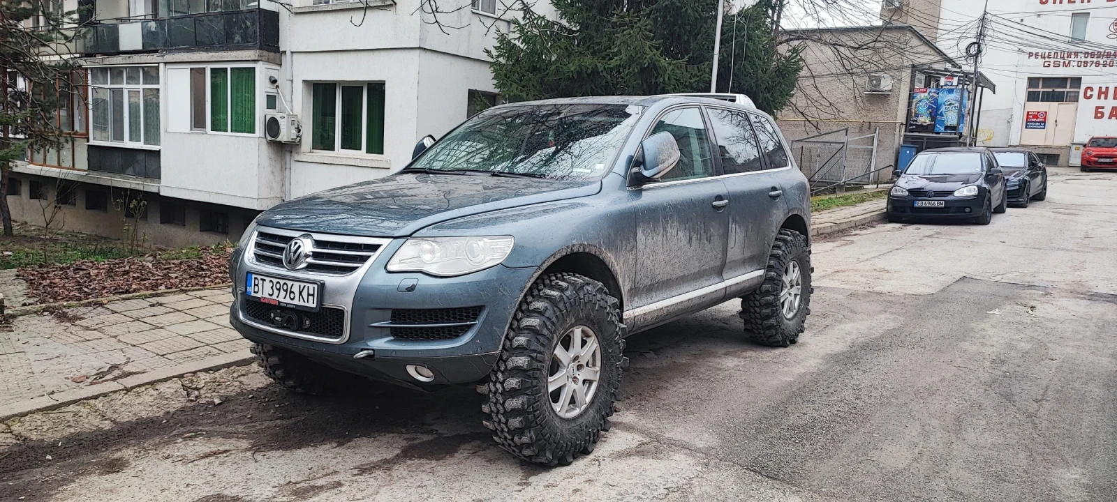 VW Touareg, снимка 4 - Автомобили и джипове - 54857415