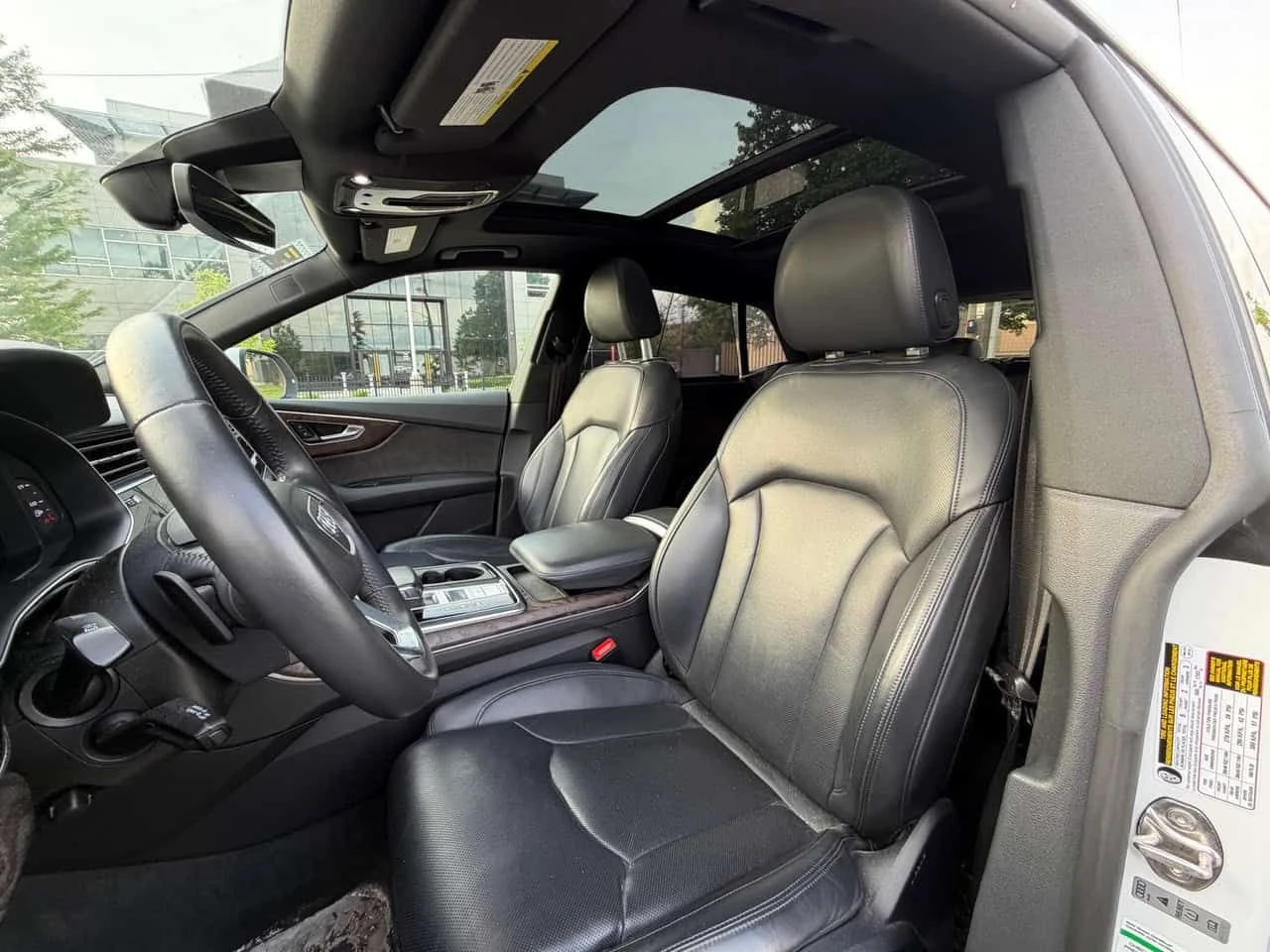 Audi Q8 Technik  CARFAX, снимка 5 - Автомобили и джипове - 54914793