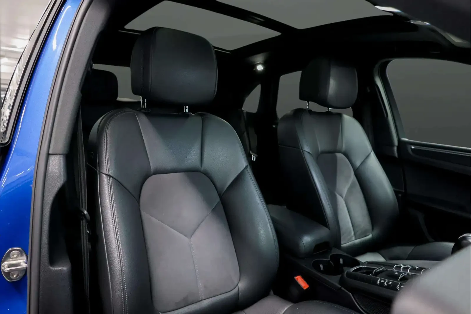 Porsche Macan PDK* ПОДГРЕВ* КАМЕРА* КЕЙЛЕС* LANE* ASSIST, снимка 13 - Автомобили и джипове - 55437396