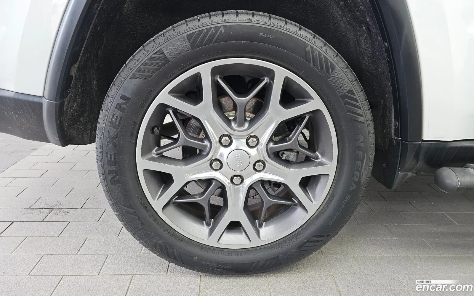 Jeep Grand cherokee 3.6 LIMITED 8ZF 4X4 ПАНОРАМА CARPLAY ОБДУХВАНЕ, снимка 3 - Автомобили и джипове - 55484091