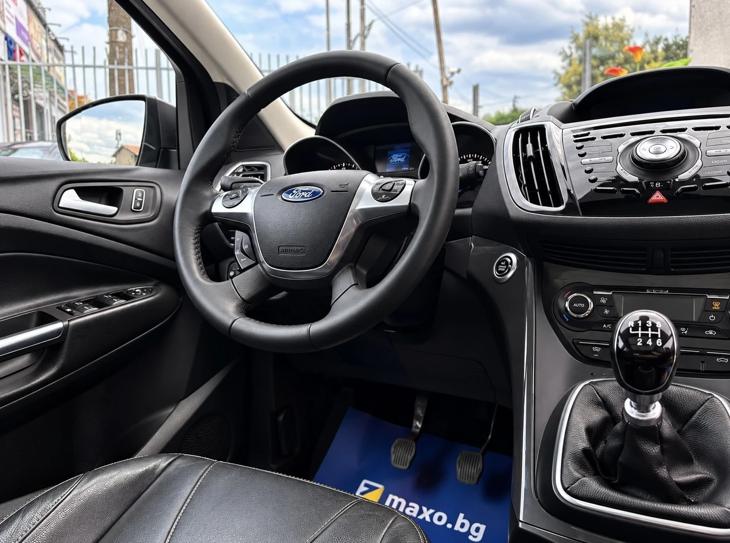 Ford Kuga 2.0D 4x4 Titanium| ЛИЗИНГ| БАРТЕР, снимка 10 - Автомобили и джипове - 56611413