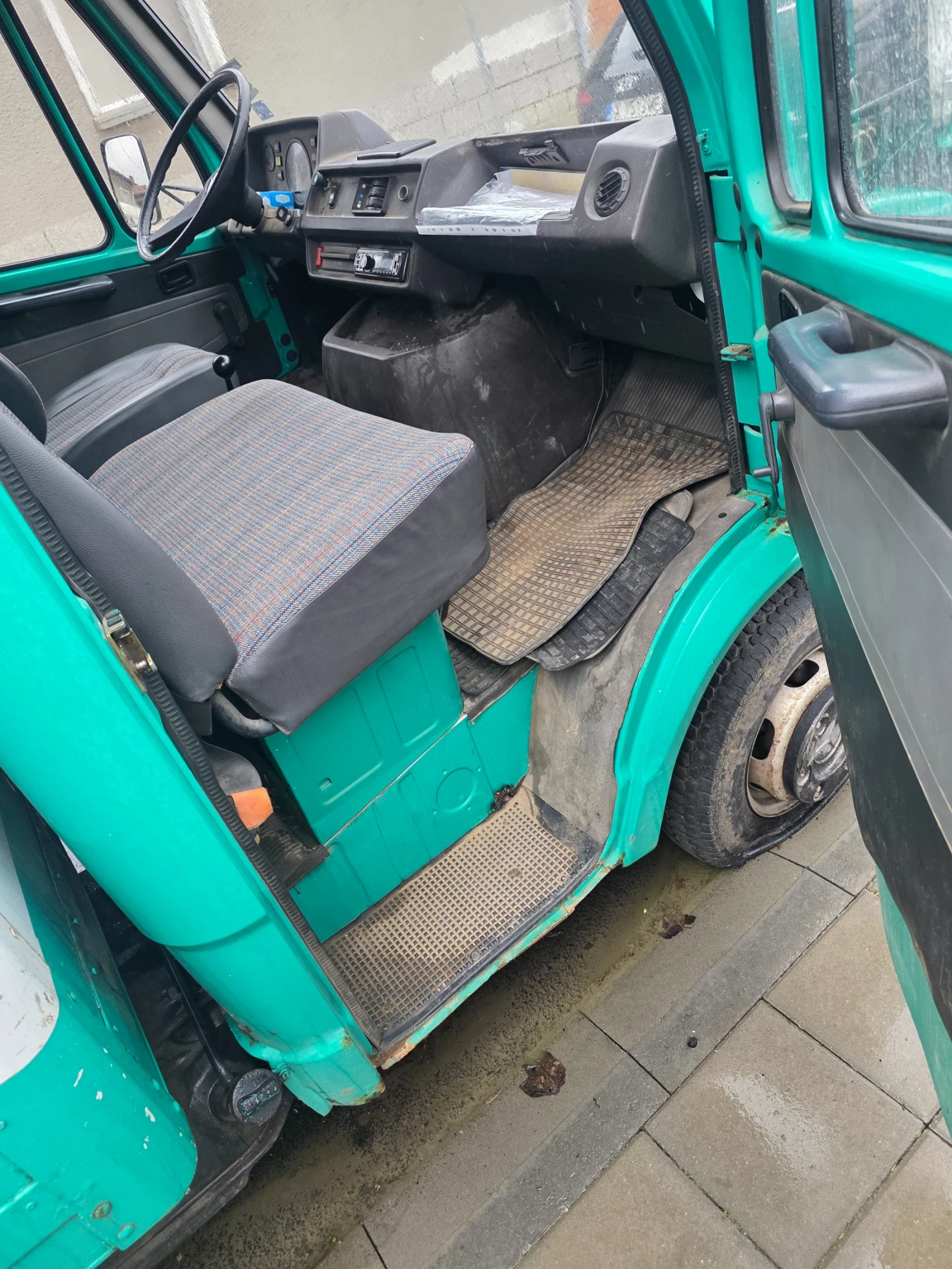 Mercedes-Benz 410 Б категория, снимка 4 - Бусове и автобуси - 54167877