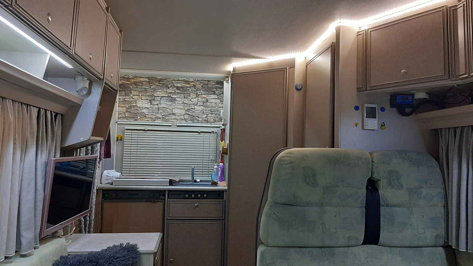  Dethleffs | Mobile.bg   12