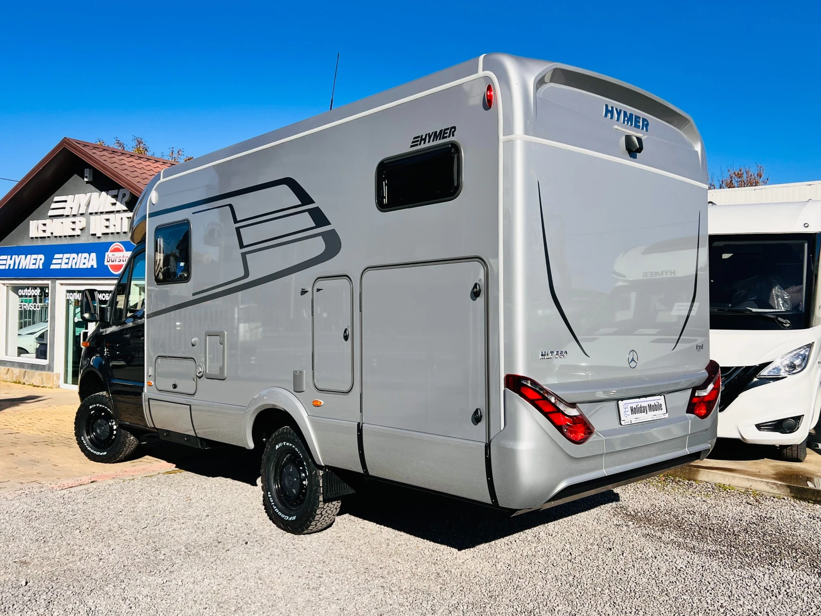 Кемпер HYMER / ERIBA 4X4 MERCEDES 3500 кг. ДВОЕН ПОД КЛИМАТИК - изображение 4