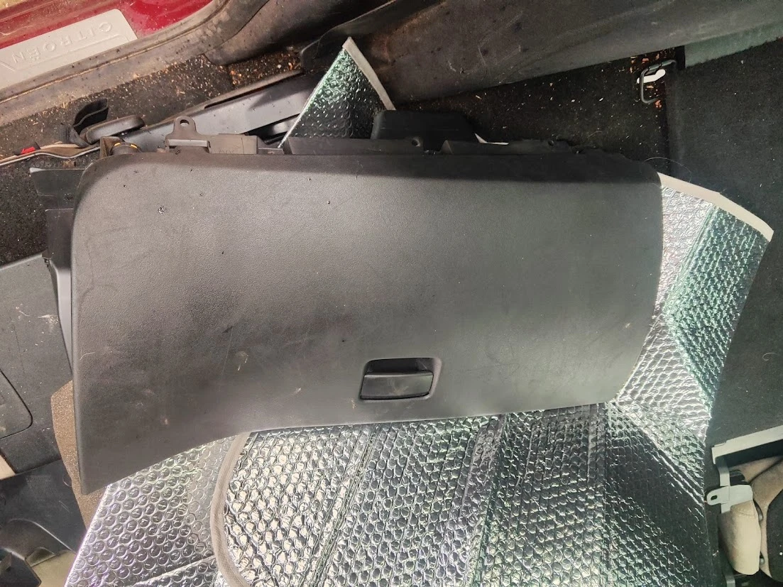 Peugeot Citroen C4, Picasso C5 GPS навигация радио 100 евро 0884333269, снимка 3 - Части - 38176408