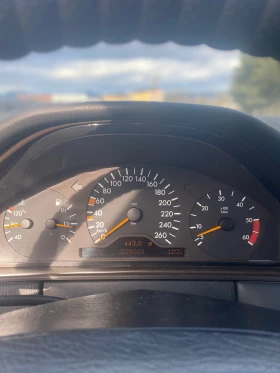 Mercedes-Benz E 300 Turbo 177hp, снимка 11