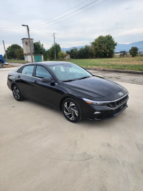 ������ Hyundai Elantra