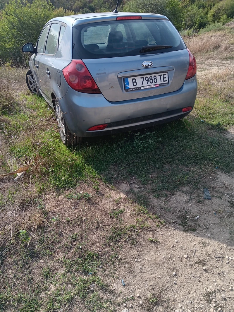 Kia Ceed, снимка 3 - Автомобили и джипове - 47194323