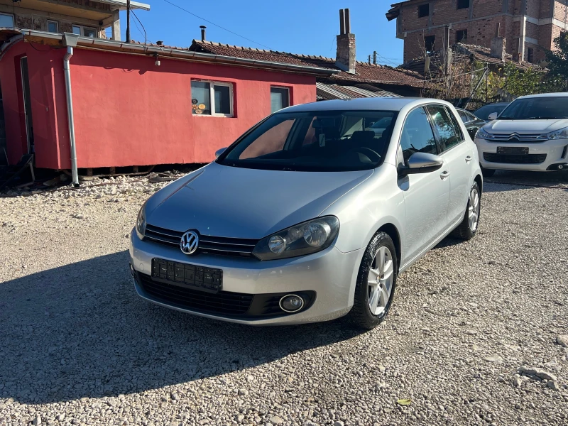 VW Golf 1.6 ФАБРИЧНА ГАЗ, снимка 1 - Автомобили и джипове - 47900227