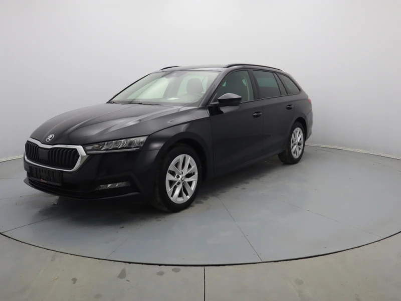 Skoda Octavia, снимка 1 - Автомобили и джипове - 48116297