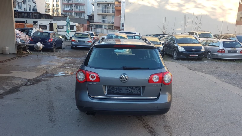 VW Passat 2.0FSI, снимка 3 - Автомобили и джипове - 49575970