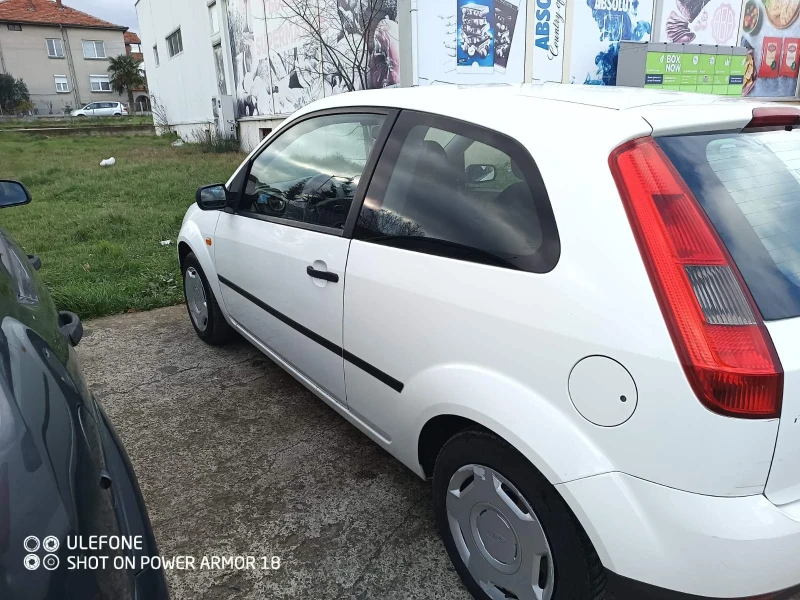 Ford Fiesta MK 5, снимка 4 - Автомобили и джипове - 52917859