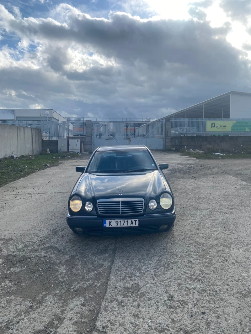 Mercedes-Benz E 300 Turbo 177hp, снимка 2 - Автомобили и джипове - 52967365