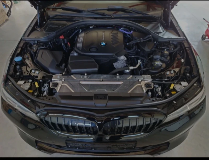 BMW 318 G21 Mild hybrid business , снимка 8 - Автомобили и джипове - 53287772