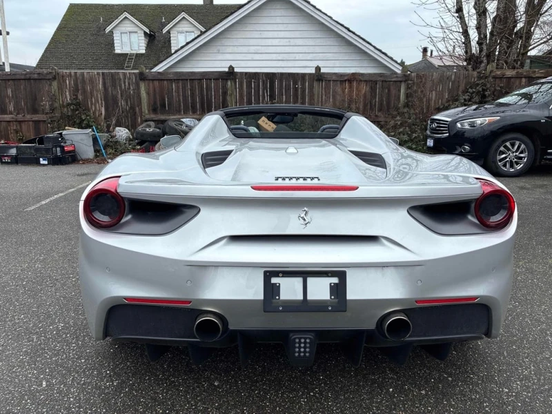 Ferrari 488 SPIDER/ 3, 9l/ CARFAX /, снимка 4 - Автомобили и джипове - 53379321