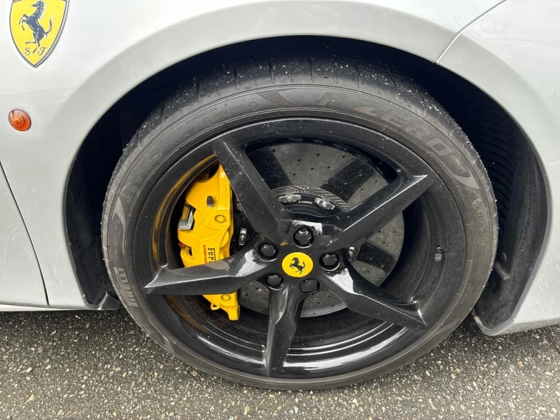 Ferrari 488 SPIDER/ 3, 9l/ CARFAX /, снимка 7 - Автомобили и джипове - 53379321