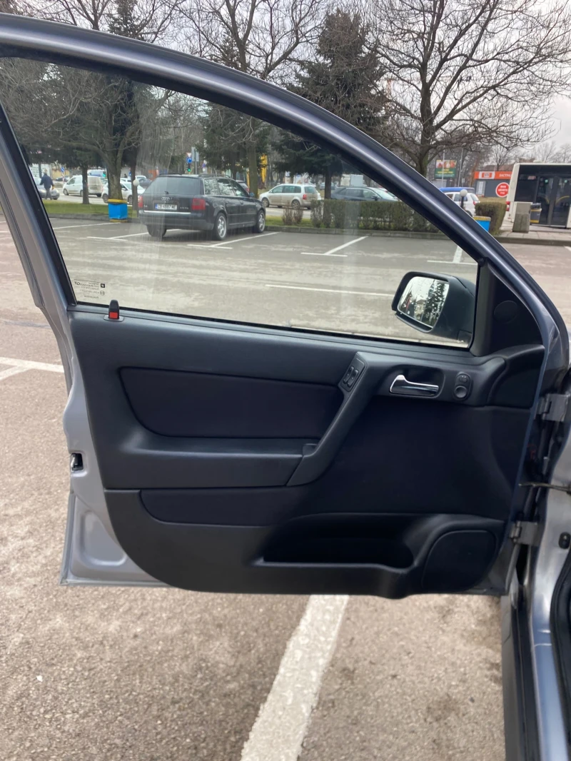Opel Astra, снимка 11 - Автомобили и джипове - 53384958