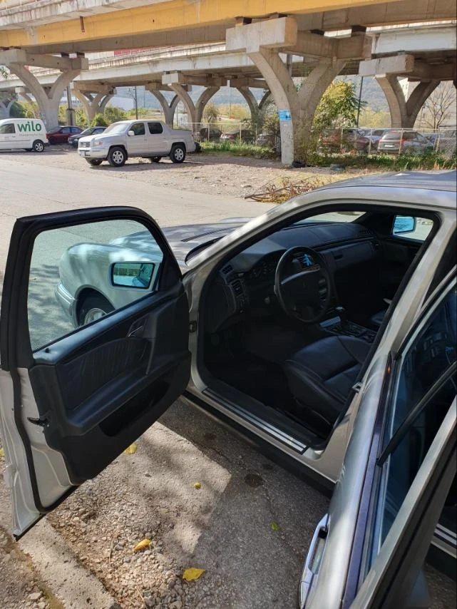 Mercedes-Benz E 250 W210 на 43000км , снимка 3 - Автомобили и джипове - 53990126