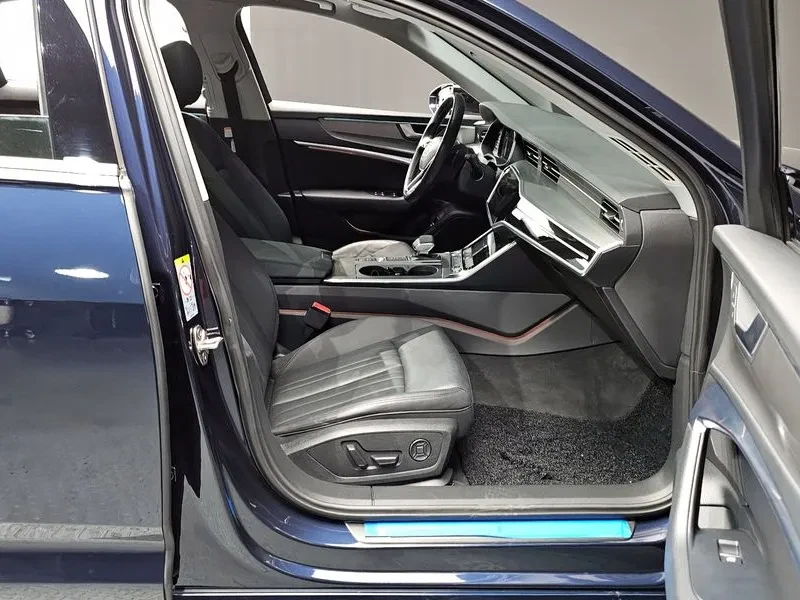 Audi A6 2.0 TFSI, снимка 11 - Автомобили и джипове - 55084781